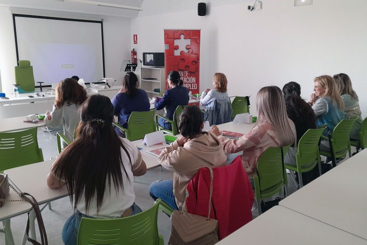 La Diputación de Badajoz imparte formación sobre enfermería geriátrica en Calamonte