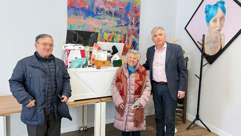 Fundación CB dona la cesta solidaria de Navidad a la Asociación Equipo Solidaridad