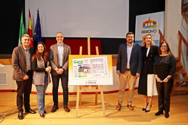 El cupón de la ONCE rinde homenaje al Día de la Luz, fiesta mayor de Arroyo de la Luz