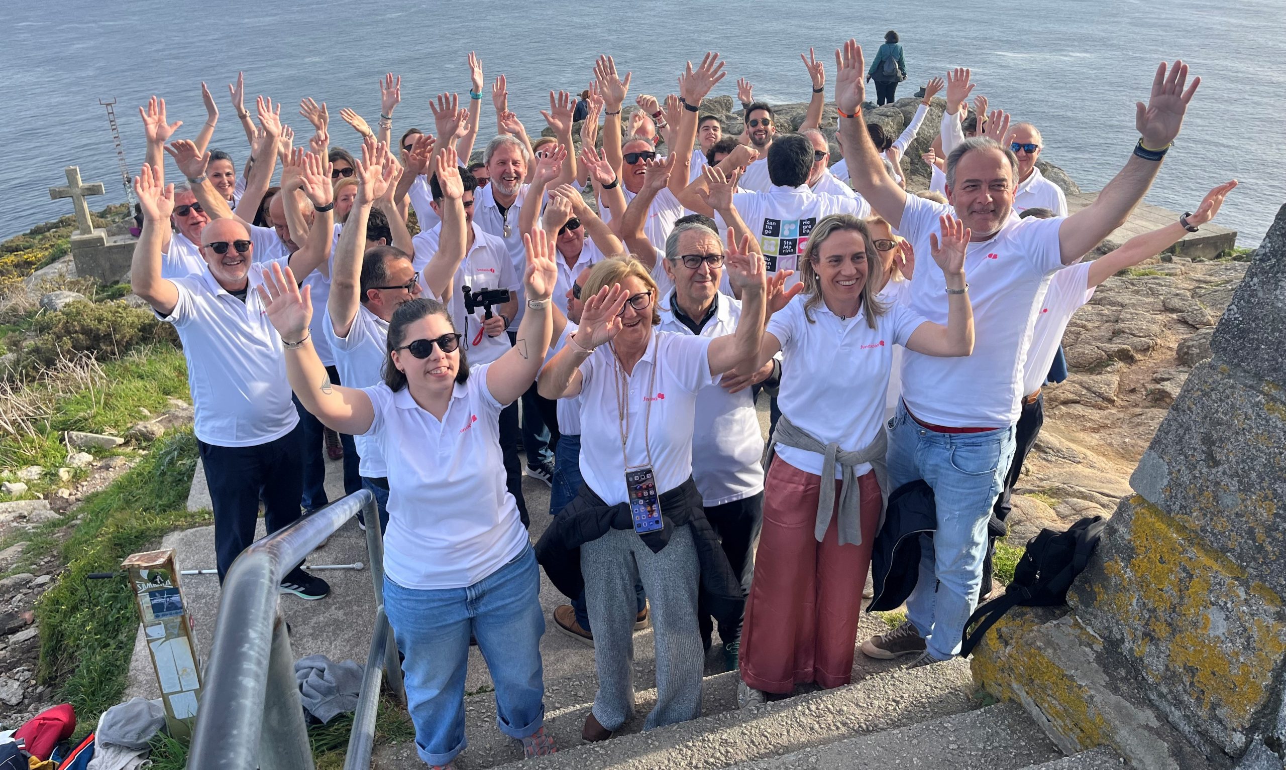 20240420_turismo_fundacioncb Fundación CB y la ONCE completan el Camino entre Santiago de Compostela y Finisterre