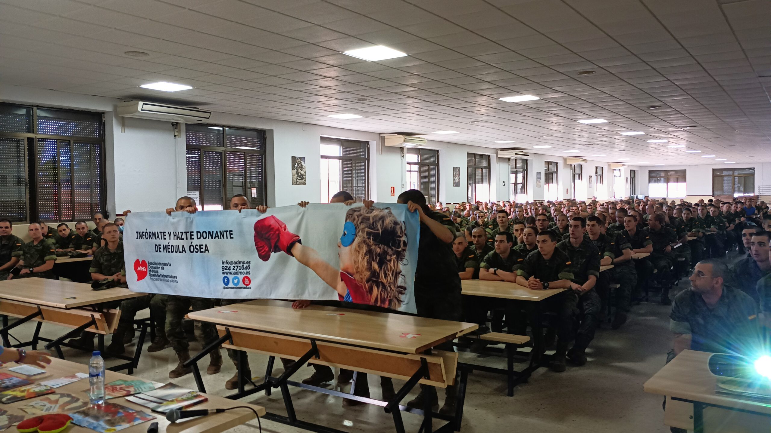 ADMO Extremadura promueve la donación de médula ósea en el ámbito castrense