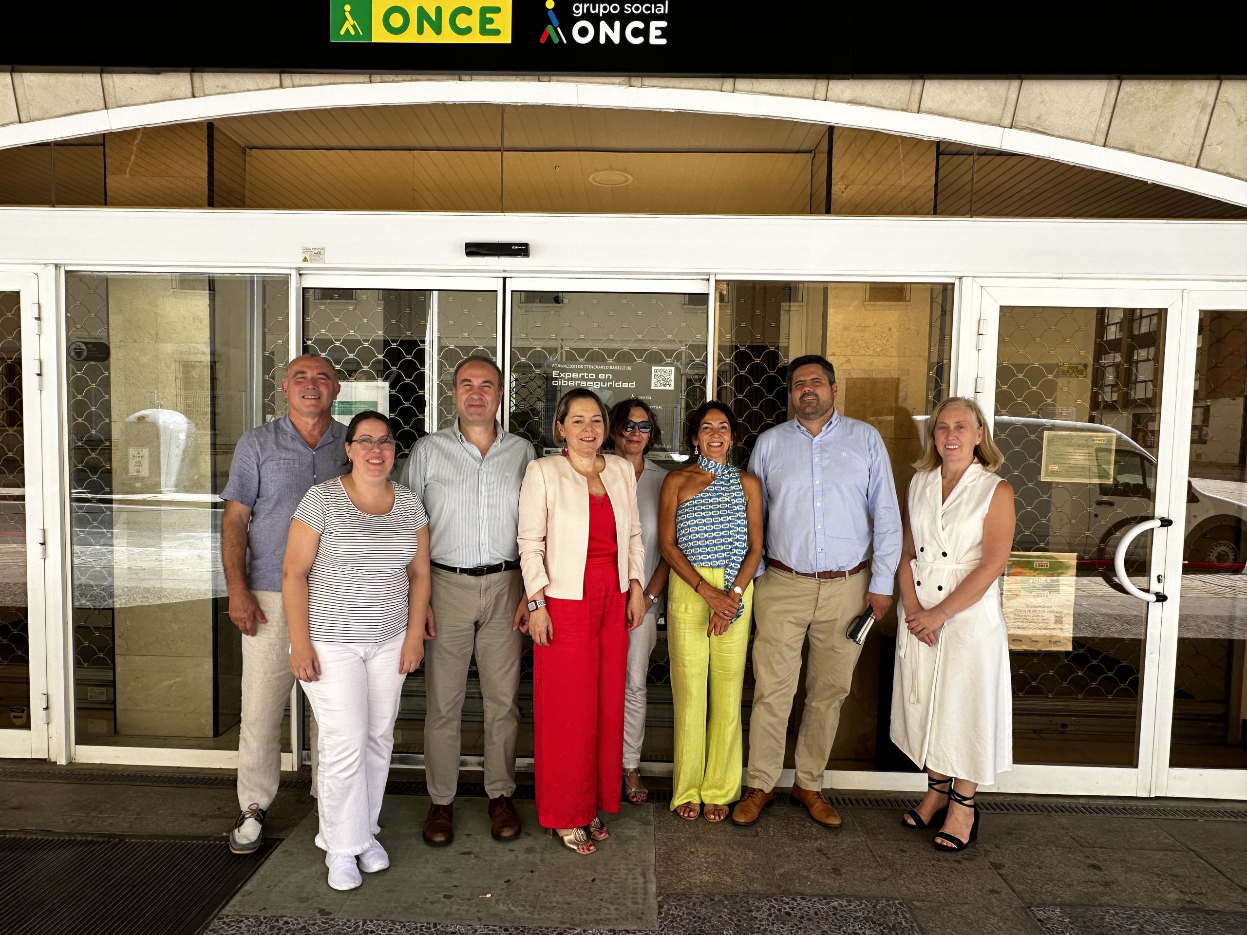 20240811_premios_once El Club Maratón Badajoz, la Cadena Ser, Magdalena Moriche, Innova Recambios y el Ayuntamiento de Jaraíz de la Vera ganan los Premios Solidarios Grupo Social ONCE Extremadura 2024