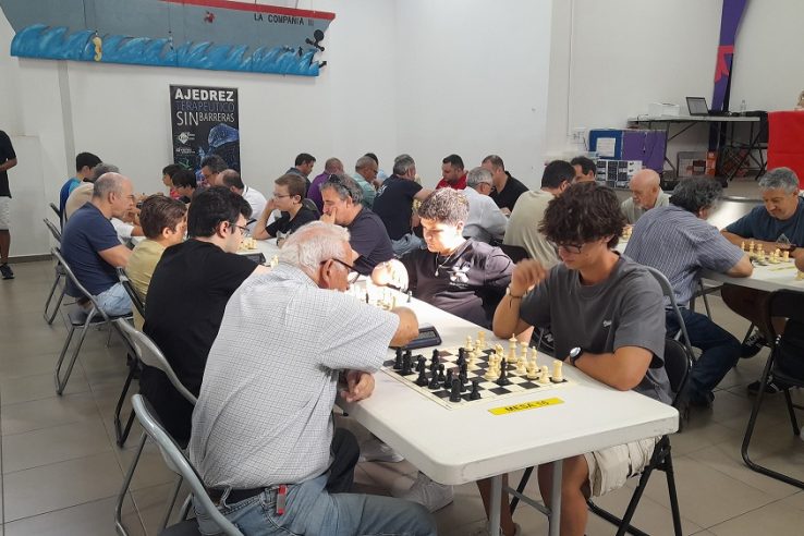 Eduardo Escobar se impone en el VIII Torneo 'Ajedrez sin barreras' de Badajoz