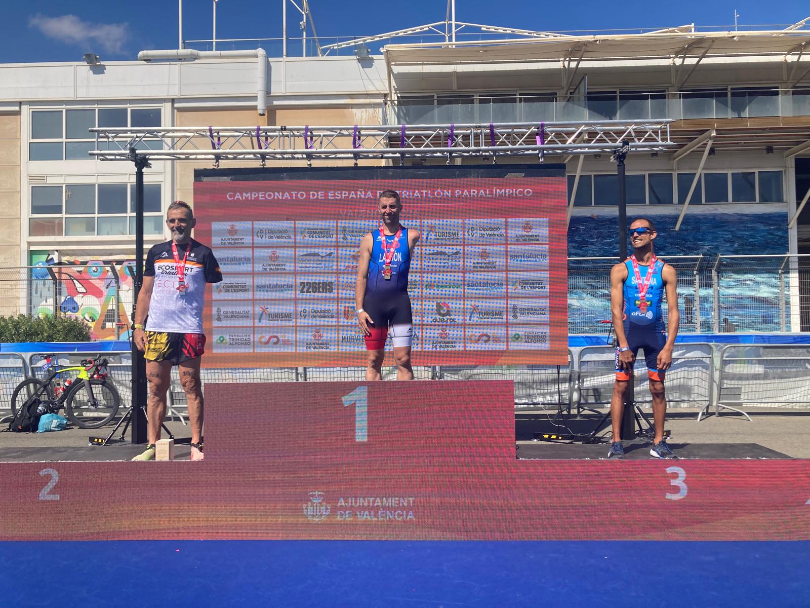 Kini Carrasco se proclama subcampeón de España de triatlón paralímpico en su última prueba competitiva