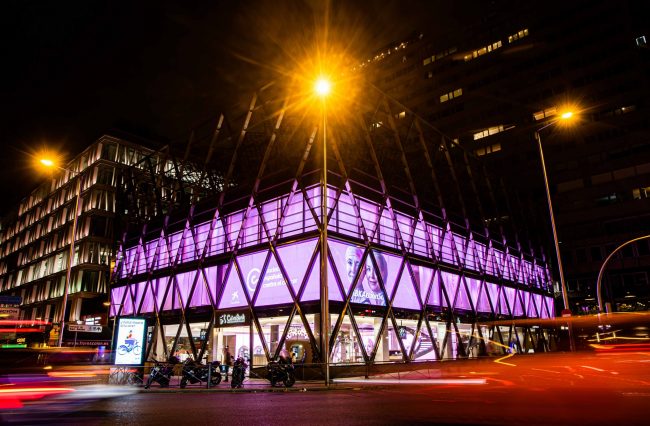 CaixaBank promueve la sensibilización ciudadana con motivo del Día Mundial contra el Cáncer de Mama