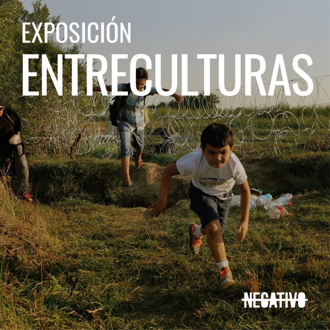 La exposición 'Somos migrantes', de Entreculturas, llega a Olivenza en el marco del Festival Negativo de Fundación CB