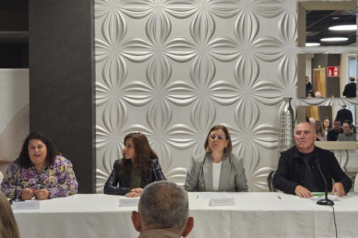 Más de 120 personas participan en una jornada sobre barreras en juventud y discapacidad de Cermi Extremadura