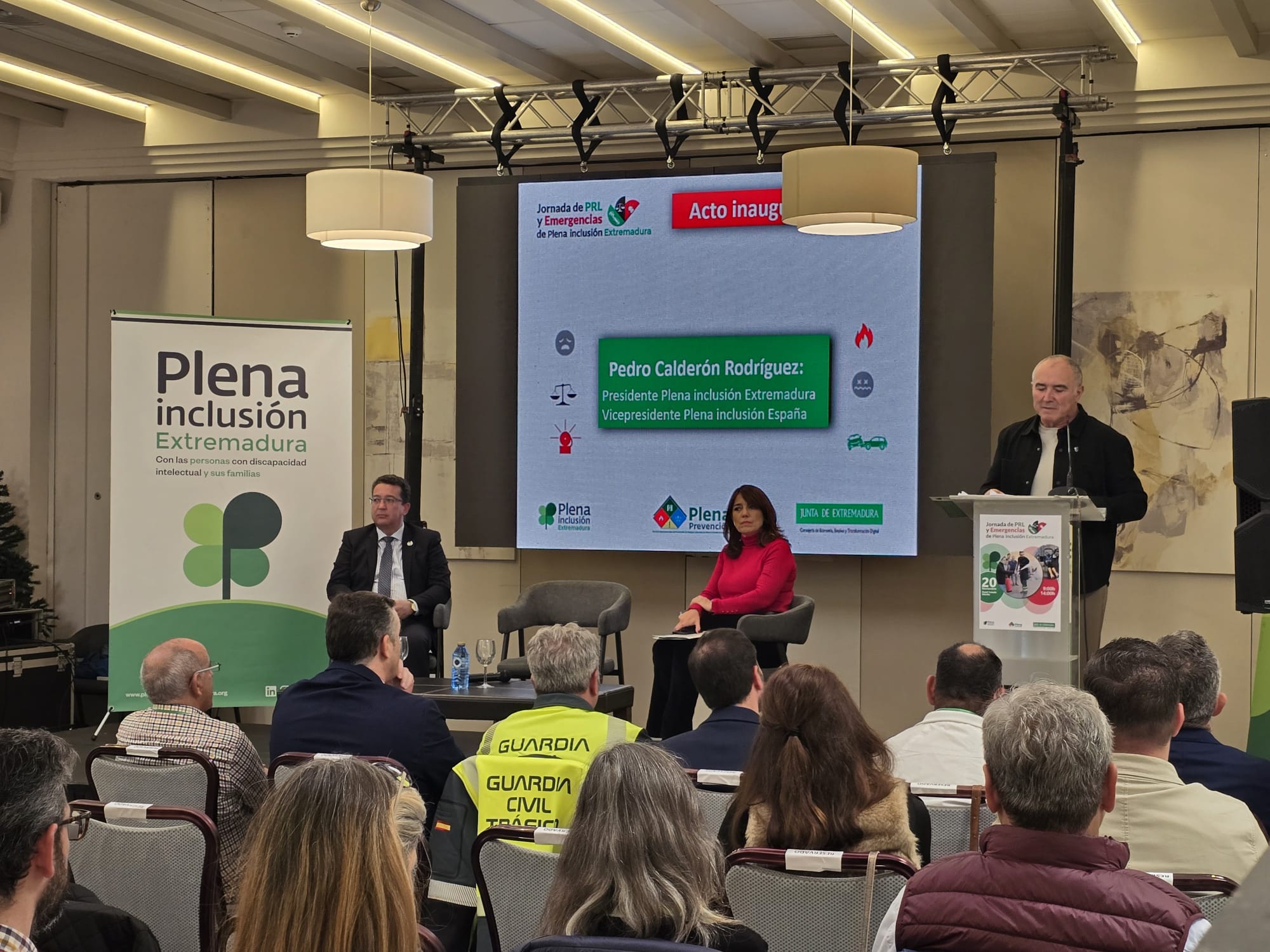 20241123_jornada_plenainclusion Plena inclusión Extremadura celebra una jornada sobre prevención de riesgos laborales y emergencias