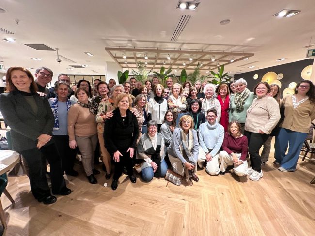 La Asociación Española Contra el Cáncer en Badajoz reconoce la labor de su voluntariado