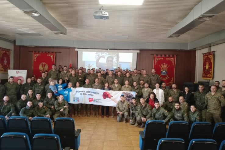 ADMO Extremadura explica su proyecto de donación de médula en la Base General Menacho de Badajoz