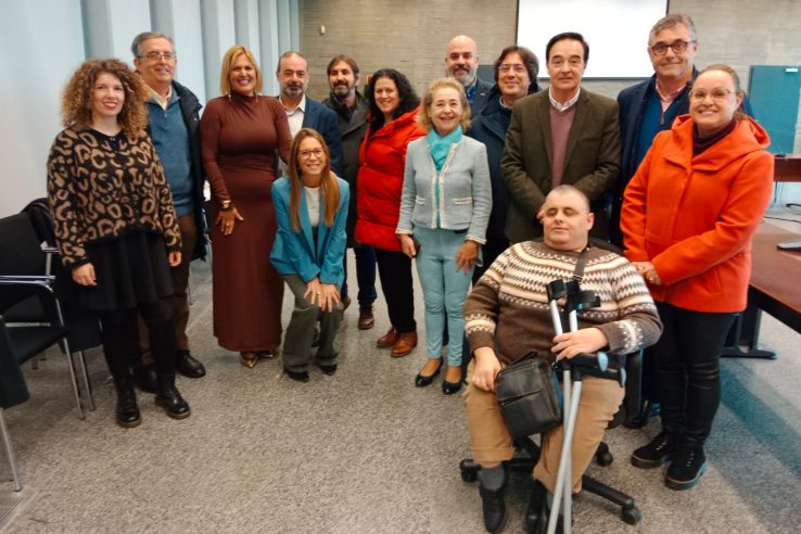 Cermi Extremadura trata con el ejecutivo regional el proceso de estabilización de los asistentes técnicos educativos