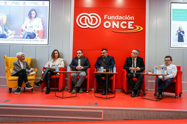 El Observatorio 2030 del Consejo Superior de los Colegios de Arquitectos de España impulsa la accesibilidad en entornos urbanos y rurales