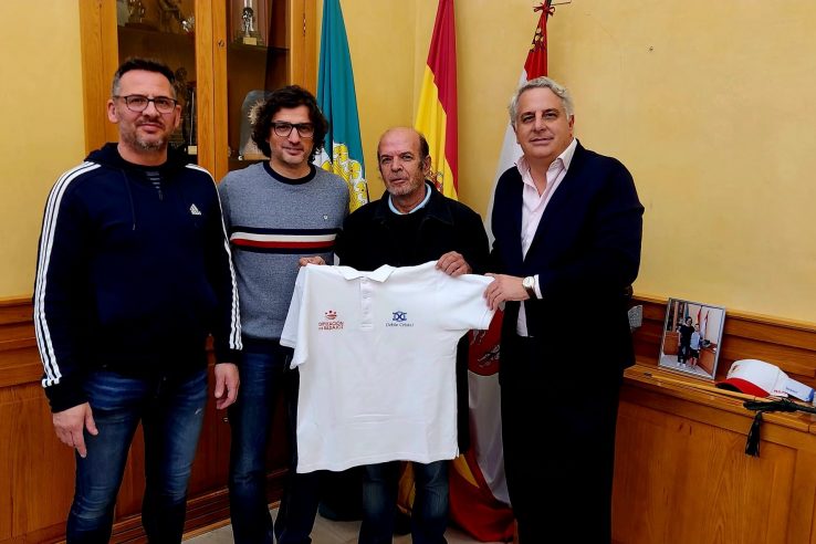 La asociación Doble Cristal ofrecerá terapias ecuestres para personas mayores en Villafranca de los Barros