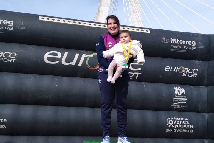 Elena Ayuso regresa a la competición de paracanoe en Badajoz con una nueva victoria