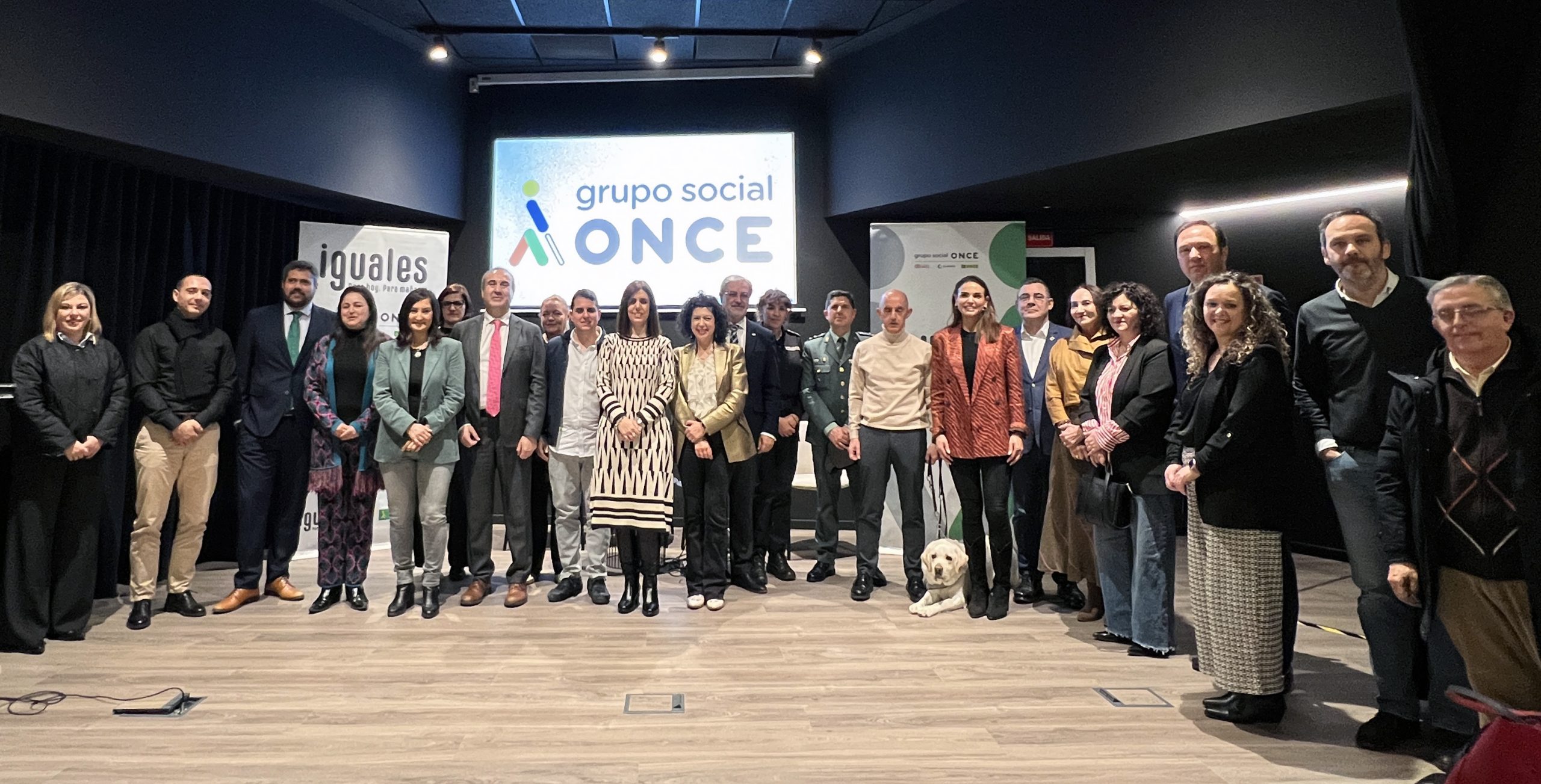 La serie de la ONCE 'Mucho que ver' sensibiliza y muestra cómo relacionarse con las personas con discapacidad visual