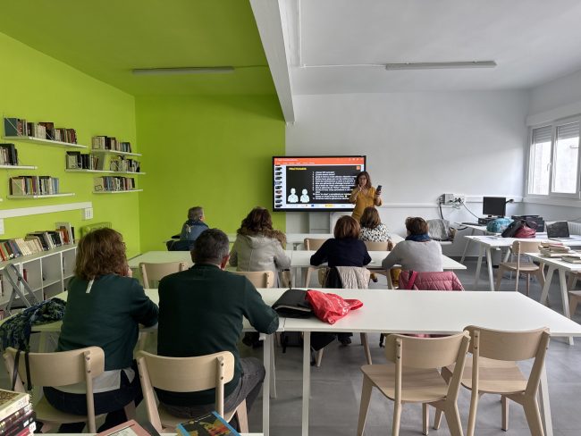 MasOrange y Fundación Orange mejorarán las competencias digitales de la población, con especial atención a las personas mayores