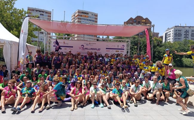El Club Piragüismo Extremadura brilla en la regata de barco dragón contra el cáncer de mama de Valladolid