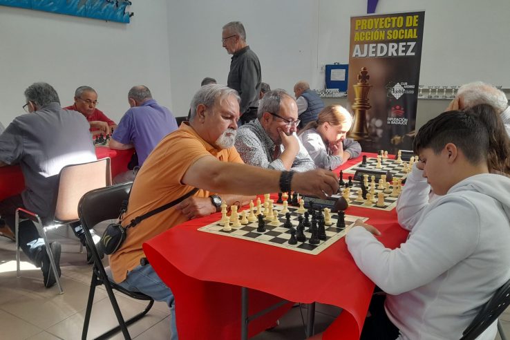 El programa 'Rompiendo barreras' impulsa la inclusión a través del ajedrez en Badajoz y Mérida