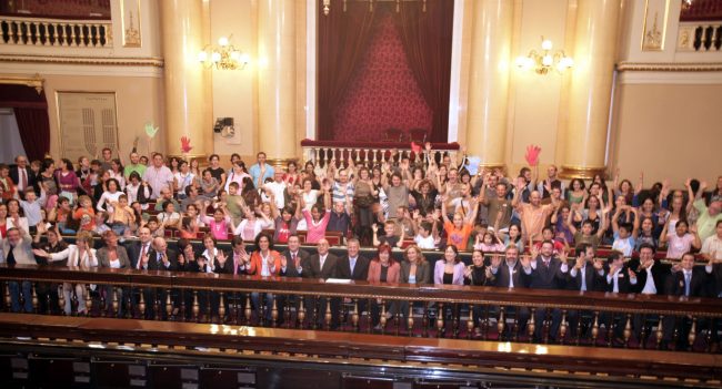 La Confederación Estatal de Personas Sordas recuerda el trabajo por hacer en el XVIII Aniversario de la ley que reconoce las lenguas de signos en España