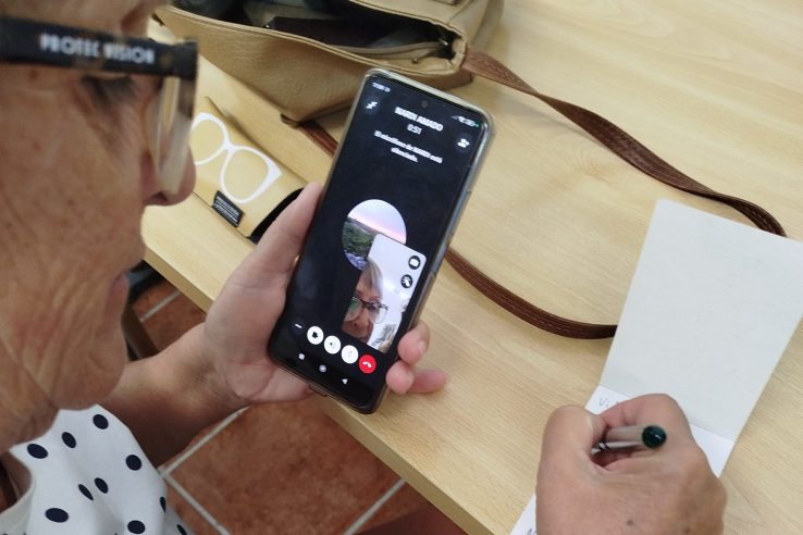 La Diputación de Cáceres promueve la alfabetización digital de las personas mayores de la provincia