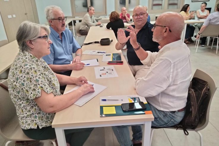 La Confederación Estatal de Personas Sordas promueve el acceso de personas sordas mayores a derechos y servicios esenciales con una nueva web