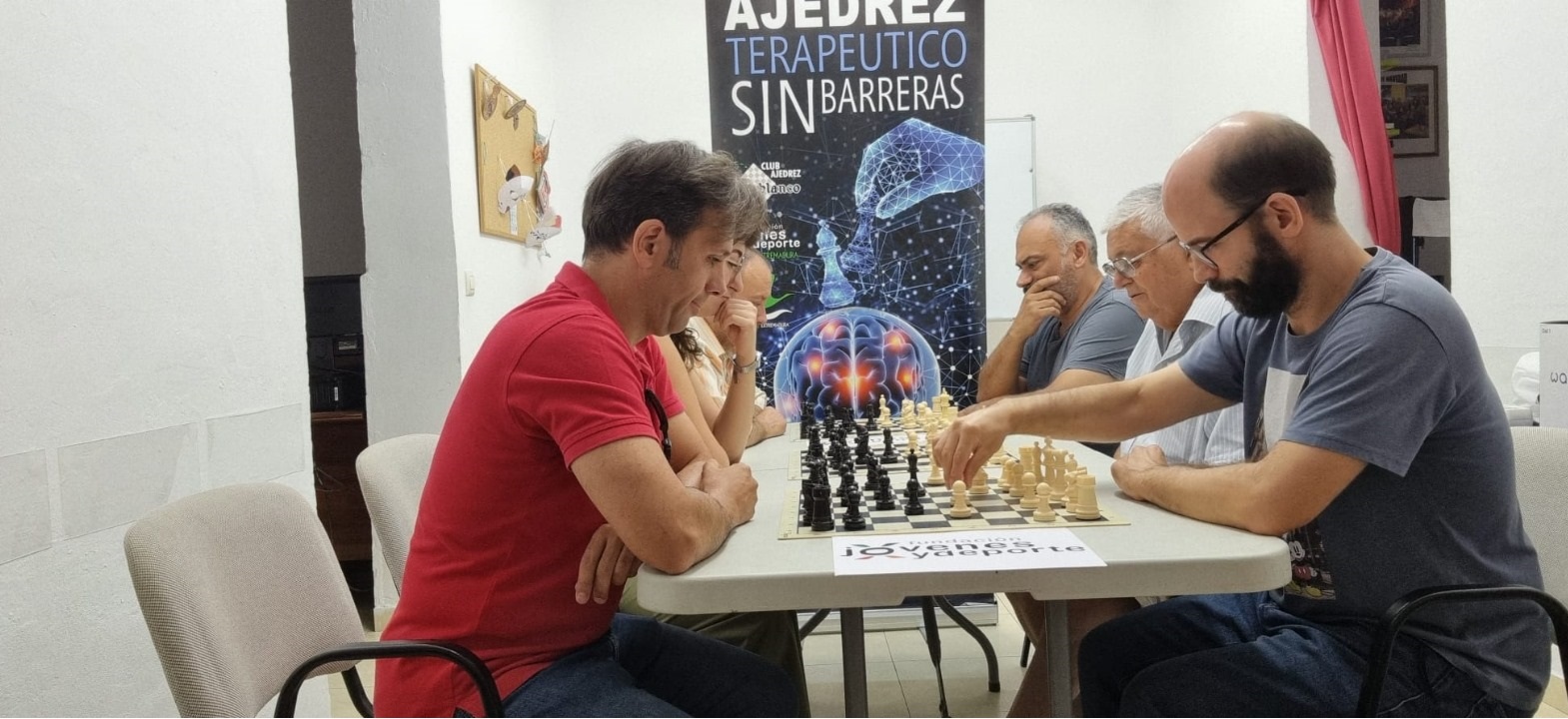 20260116_ajedrez_aspesoba Un nuevo curso del programa 'Ajedrez sin barreras' refuerza la inclusión en Extremadura