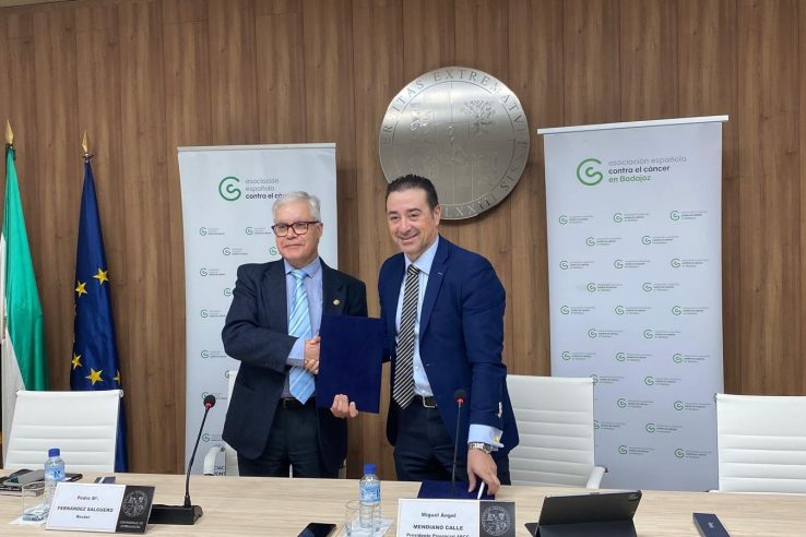 La Asociación Española Contra el Cáncer y la Universidad de Extremadura impulsan el voluntariado universitario contra el cáncer