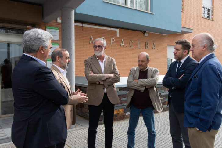 20260318_aspace_badajoz Ibercaja impulsa la labor de Aspace Badajoz con una donación de 75.000 euros