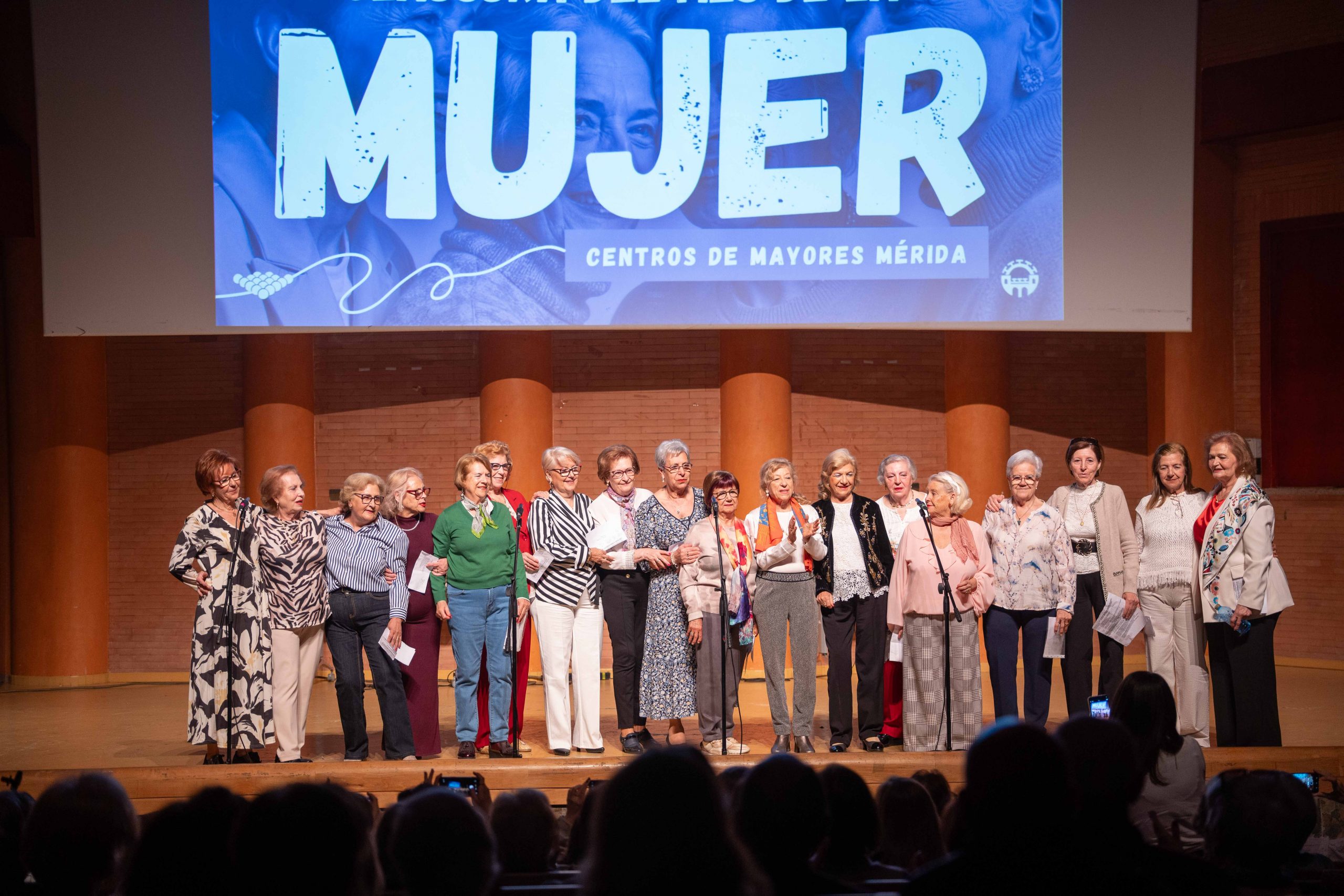20260402_mujeres_merida Mérida acoge un encuentro intergeneracional que reivindica el papel de las mujeres mayores