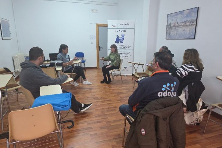 Cocemfe Cáceres impulsa la inserción laboral con un nuevo programa de formación comercial