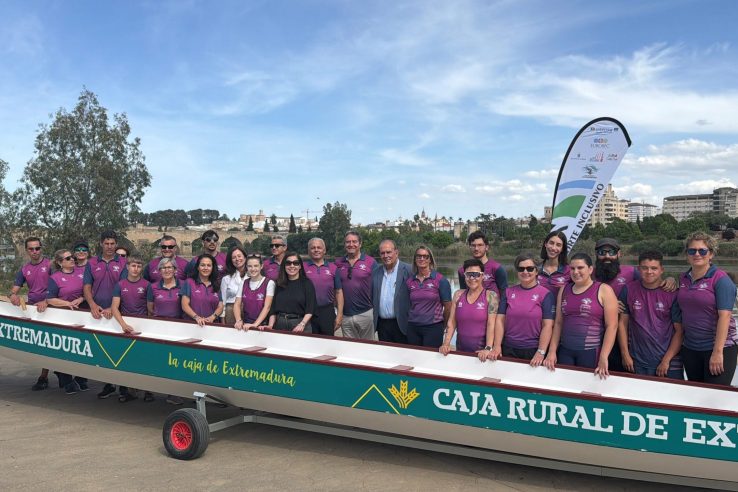 Caja Rural de Extremadura renueva su alianza con el Club Piragüismo Extremadura para impulsar el deporte inclusivo