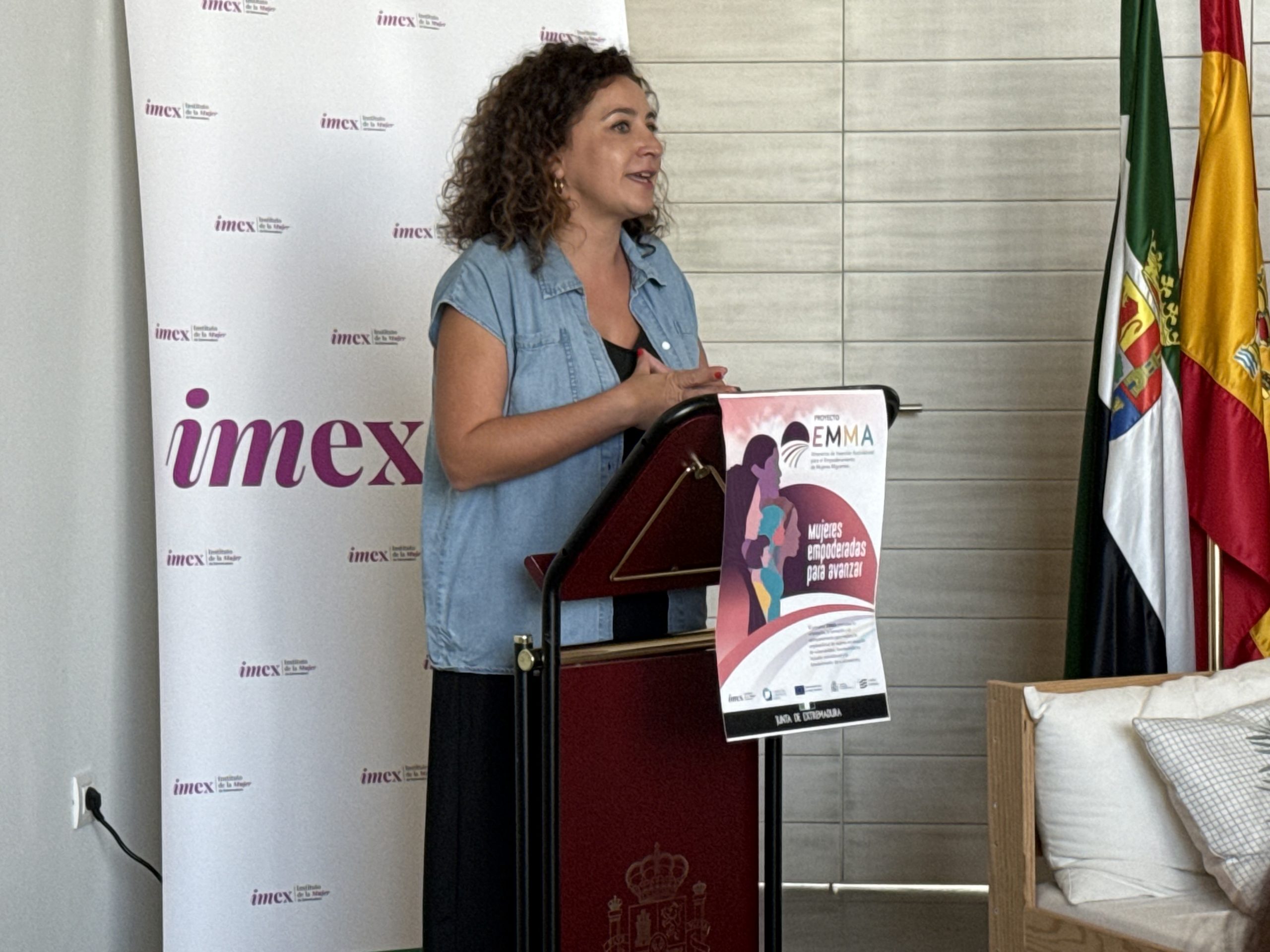 20260827_inmigracion_junta El Instituto de la Mujer de Extremadura promoverá la inserción laboral de mujeres inmigrantes