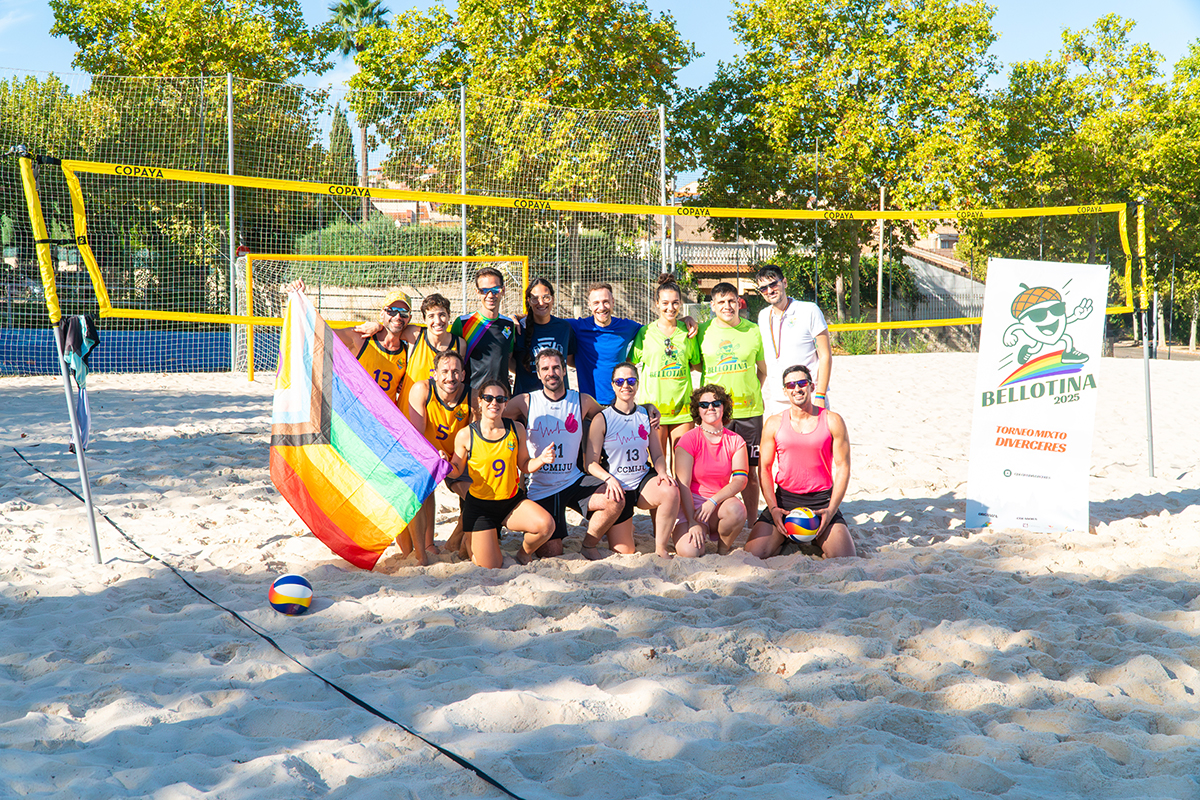 20261002_lgtbi_caceres El torneo 'Bellotina' promueve el deporte mixto, la inclusión y la diversidad en Cáceres