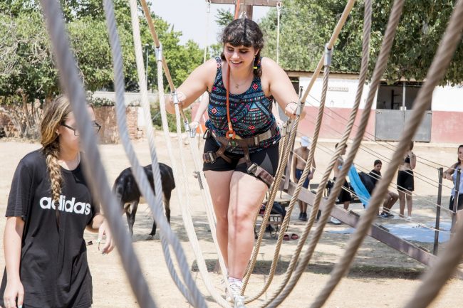 La Delegación de la ONCE en Extremadura celebra hasta el 2 de julio un campamento inclusivo en Cañamero