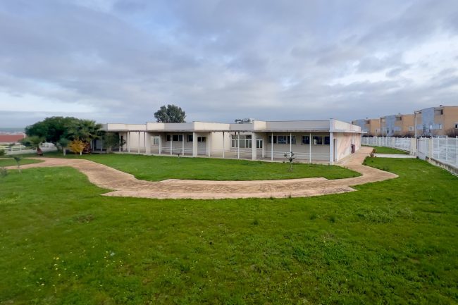 El Ayuntamiento de Mérida y la Asociación Parkinson Extremadura firman un acuerdo para ampliar las instalaciones del Centro Regional de Parkinson