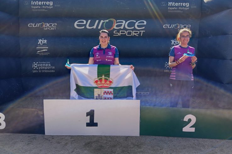 Elena Ayuso se proclama campeona de Extremadura de piragüismo en la categoría PK3