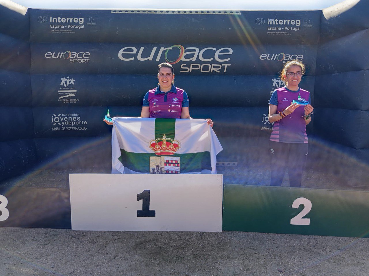 Elena Ayuso se proclama campeona de Extremadura de piragüismo en la categoría PK3