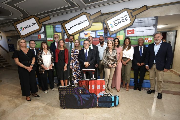 El Grupo Social ONCE premia la generosidad y el apoyo de la sociedad extremeña