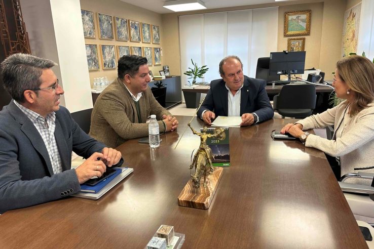 Caja Rural de Extremadura y Cruz Roja renuevan su colaboración para mejorar la inserción sociolaboral de jóvenes y personas en situación de vulnerabilidad