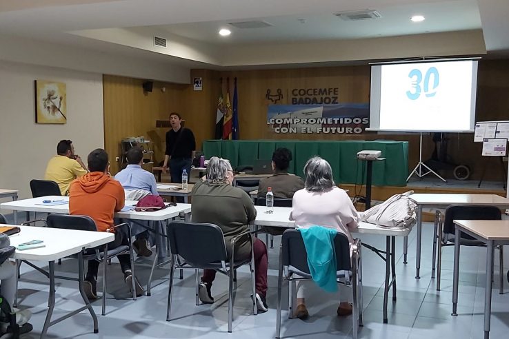 Cocemfe Badajoz selecciona a 20 personas con discapacidad para trabajar en la Fundación Municipal de Deportes